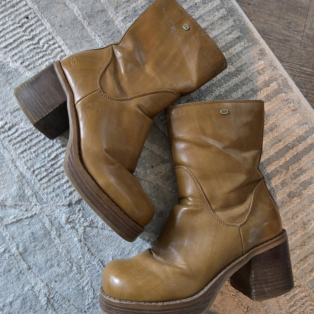 Stylish Tan Leather Ankle Boots